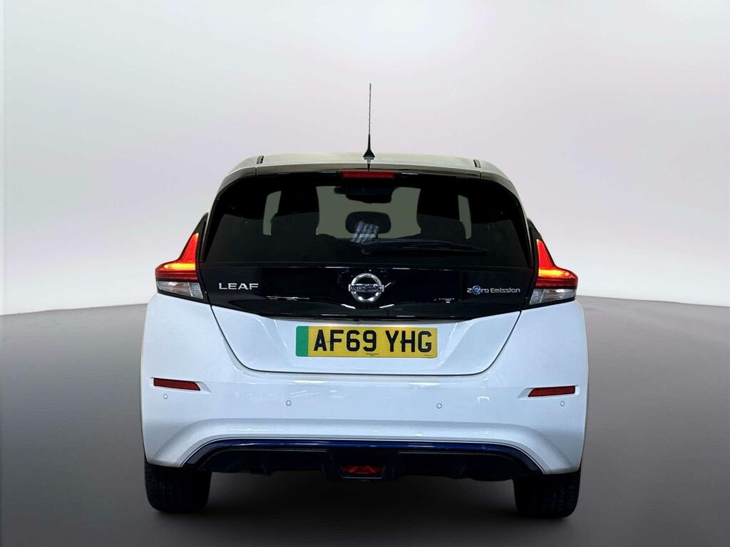 Nissan Leaf Nissan Leaf N-connecta Red #7