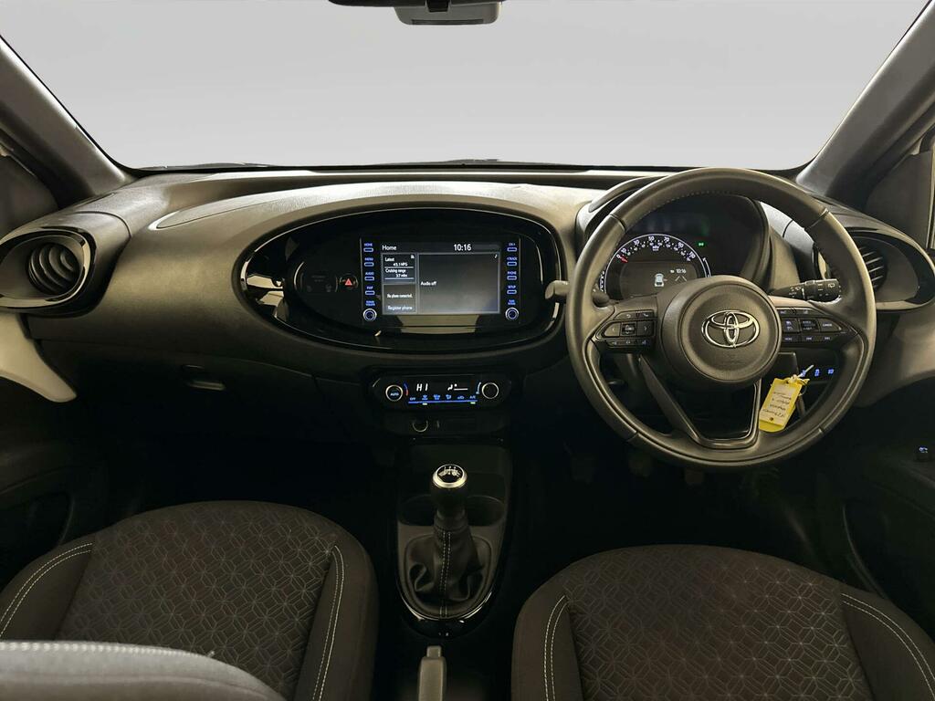 Toyota Aygo X 1.0 Vvt-i Edge Hatchback Euro 6 White #2
