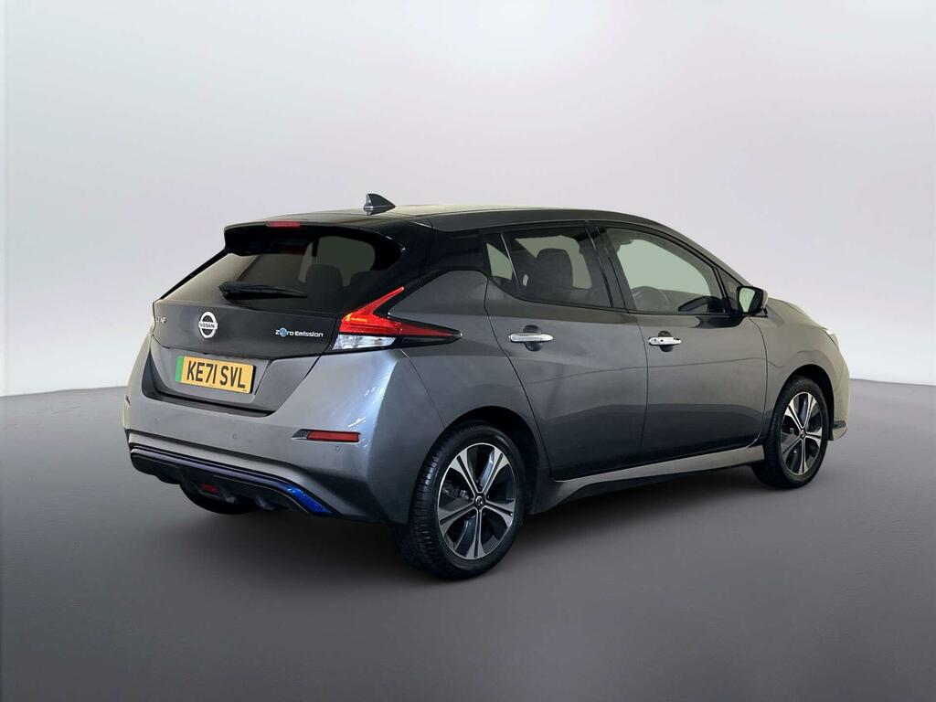 Nissan Leaf 110Kw N-connecta 40Kwh Red #8