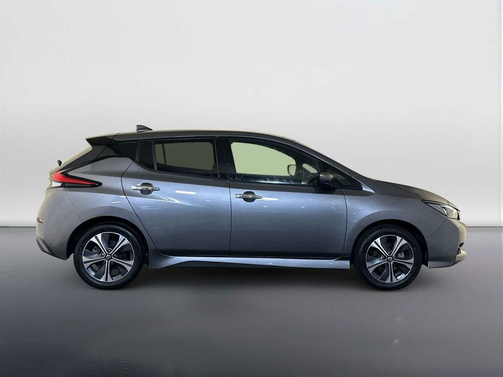 Nissan Leaf 110Kw N-connecta 40Kwh Red #9