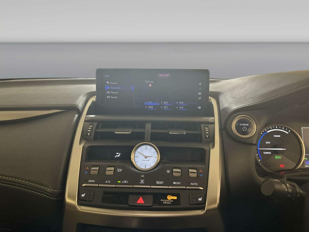 Lexus NX 300H F Sport White #19