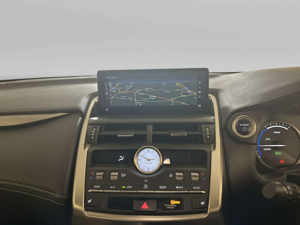 Lexus NX 300H F Sport White #18
