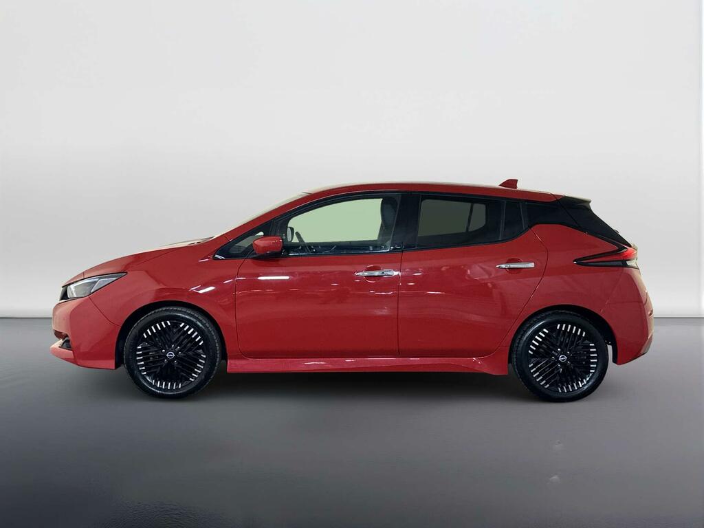 Nissan Leaf 39Kwh N-connecta Hatchback 150 Red #5