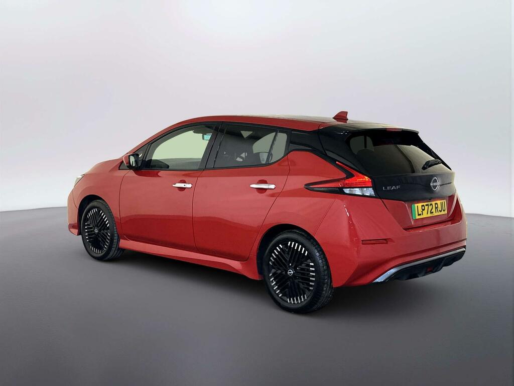 Nissan Leaf 39Kwh N-connecta Hatchback 150 Red #6