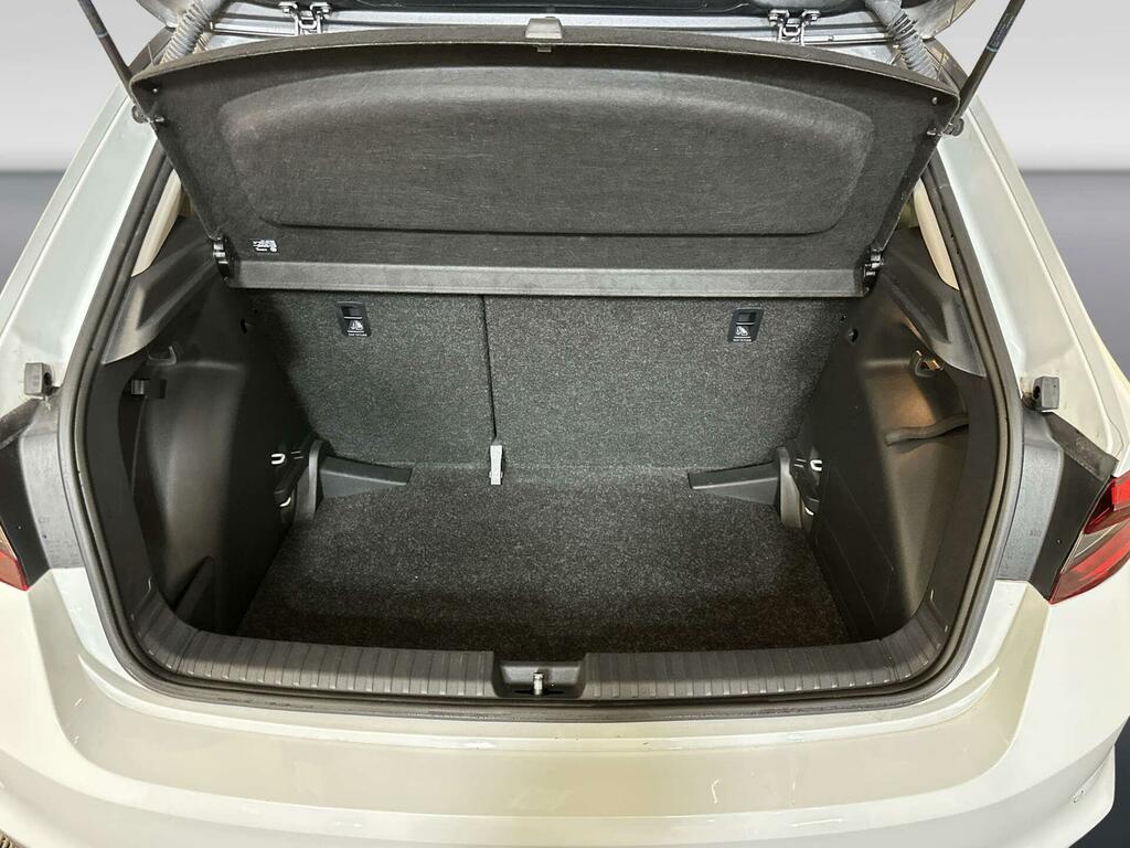 Skoda Fabia 1.0 Tsi Se Comfort Black #13