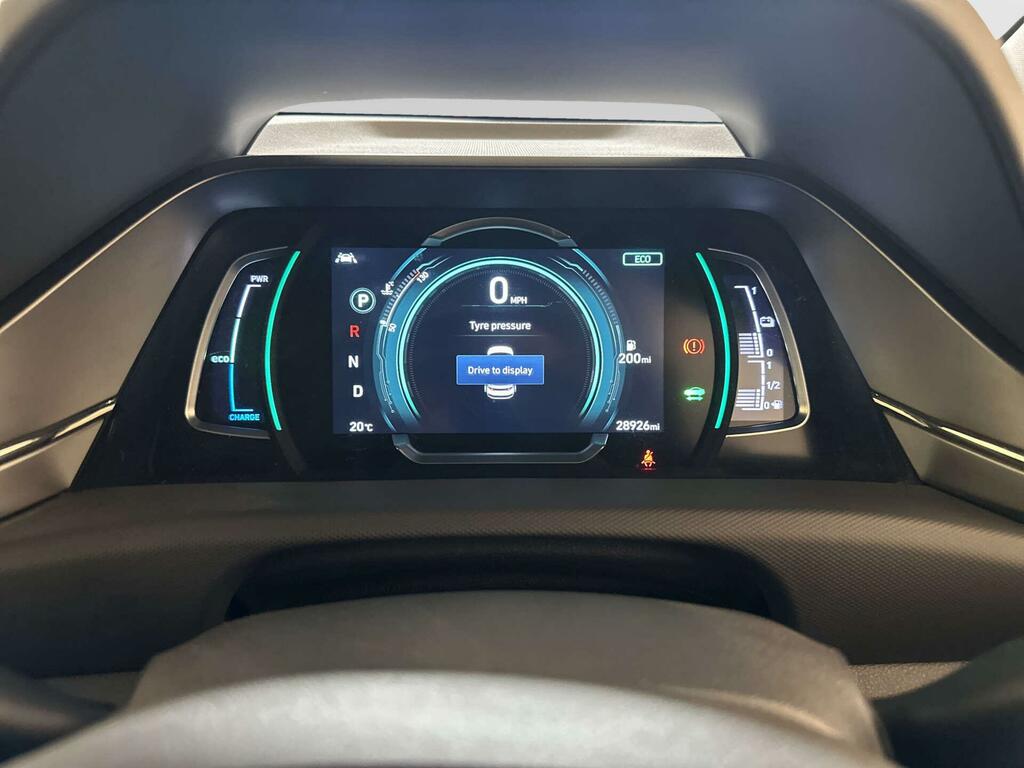 Hyundai Ioniq Hatchback White #17