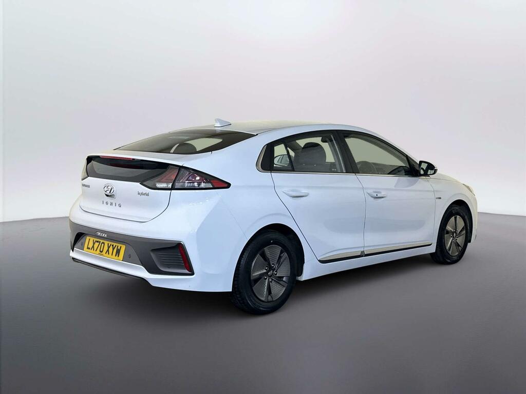 Hyundai Ioniq Hatchback White #9