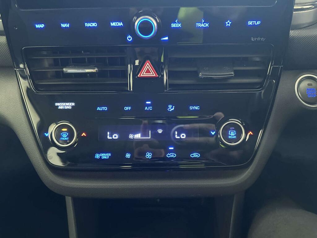 Hyundai Ioniq Hatchback White #23