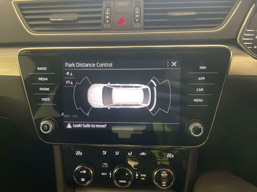 Skoda Superb Hatch Se Technology 1.5 Tsi 150 Ps Dsg White #22