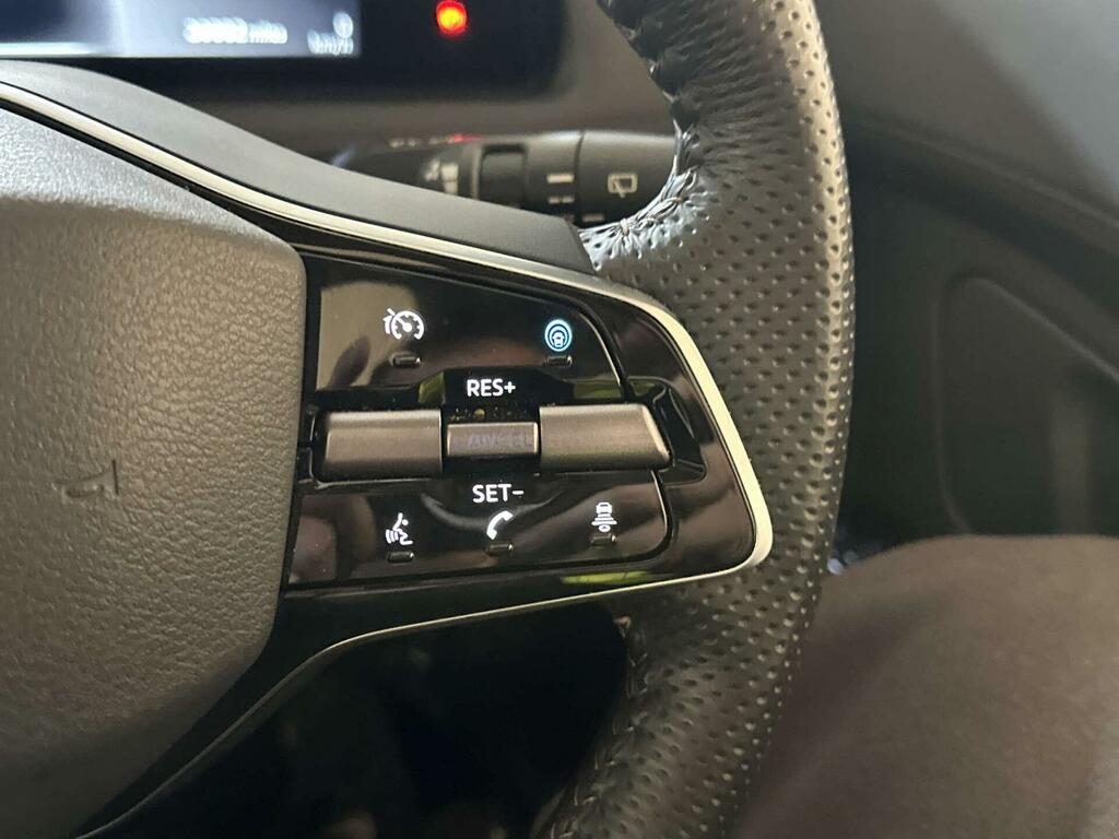 Nissan Ariya Advance Silver #18