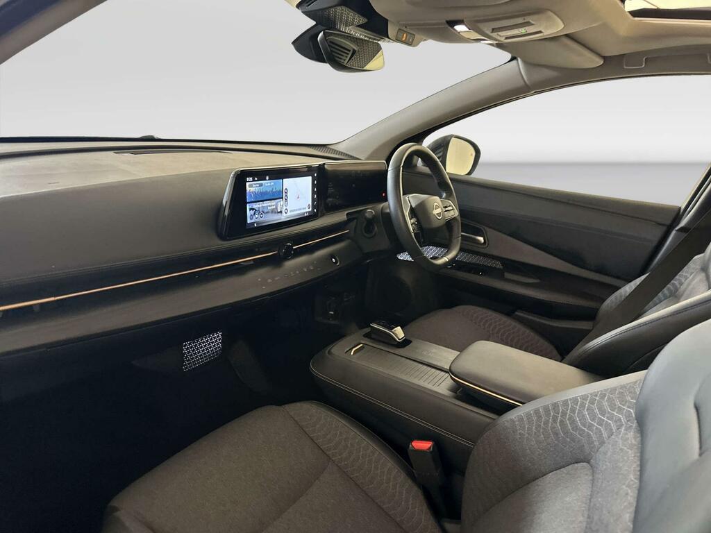 Nissan Ariya Advance Silver #10