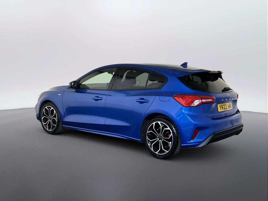 Ford Focus St-line Vignale 1.5 Ecoblue Estate 120 White #6