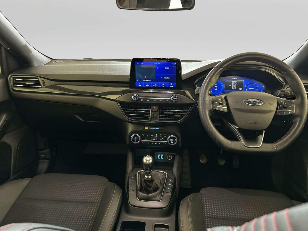 Ford Focus St-line Vignale 1.5 Ecoblue Estate 120 White #2