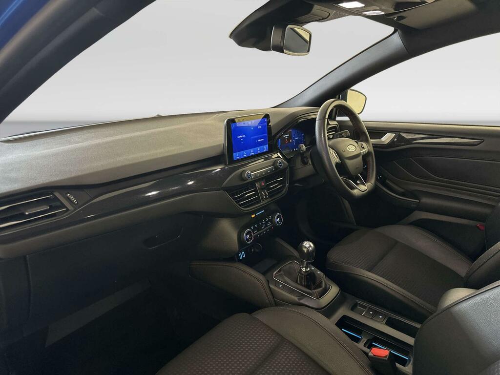 Ford Focus St-line Vignale 1.5 Ecoblue Estate 120 White #10