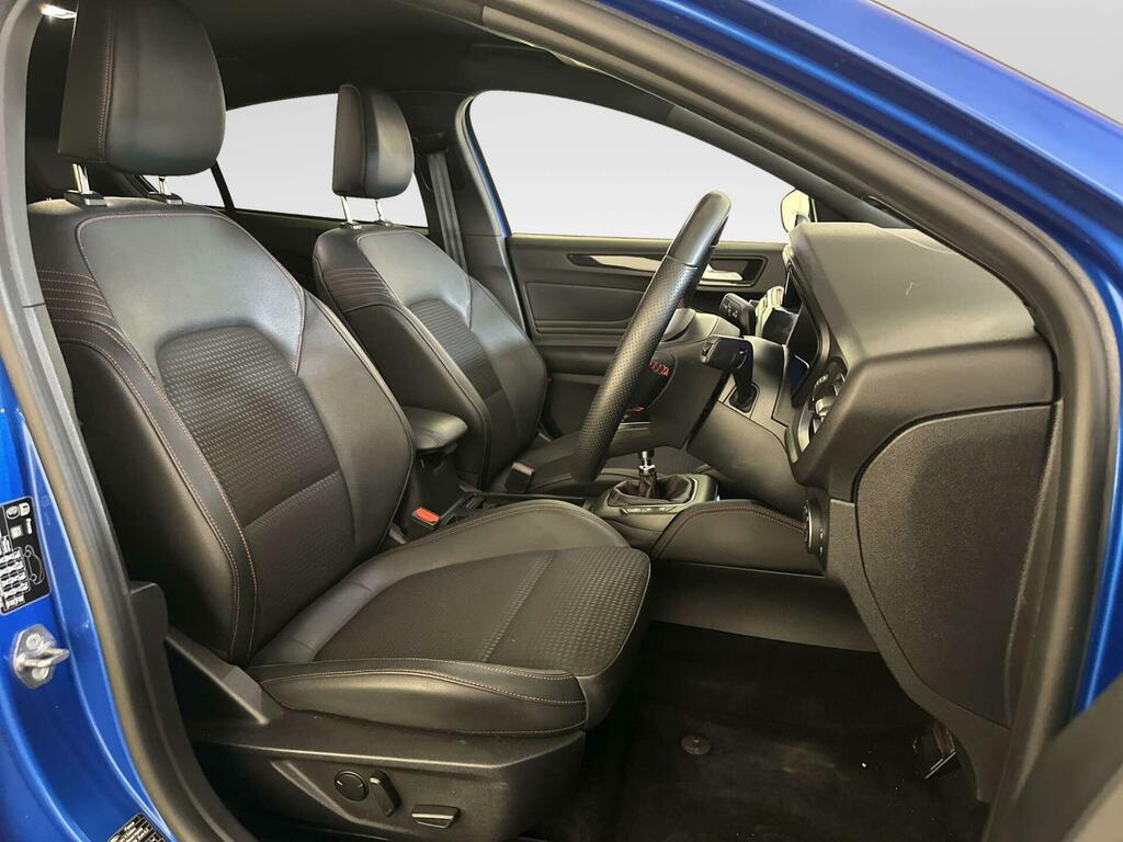 Ford Focus St-line Vignale 1.5 Ecoblue Estate 120 White #11