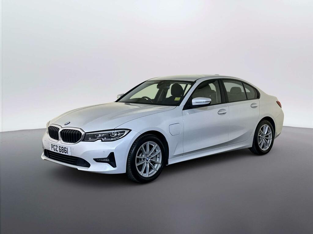 BMW 3 Series 2.0 330E 12Kwh Se Pro Saloon Plug-in Hy White #4