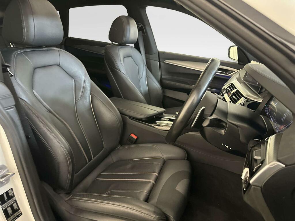 BMW 6 Series Gran Turismo 620D Se Black #11