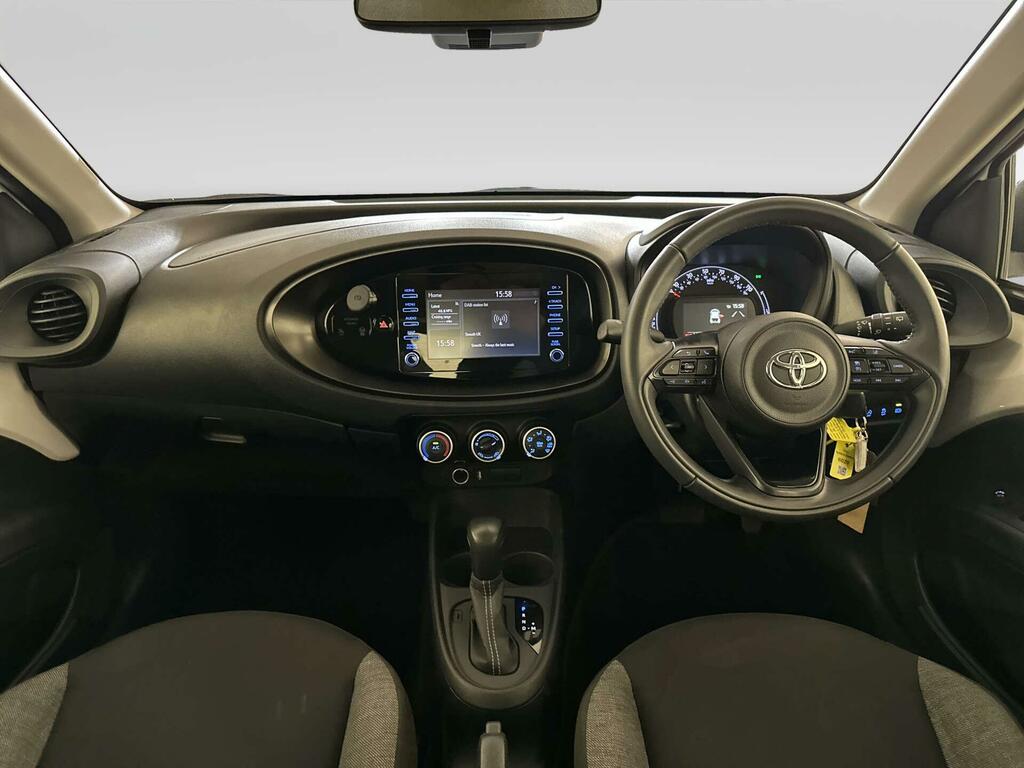 Toyota Aygo X 1.0 Vvt-i Pure Hatchback X-shift Euro 6 White #2