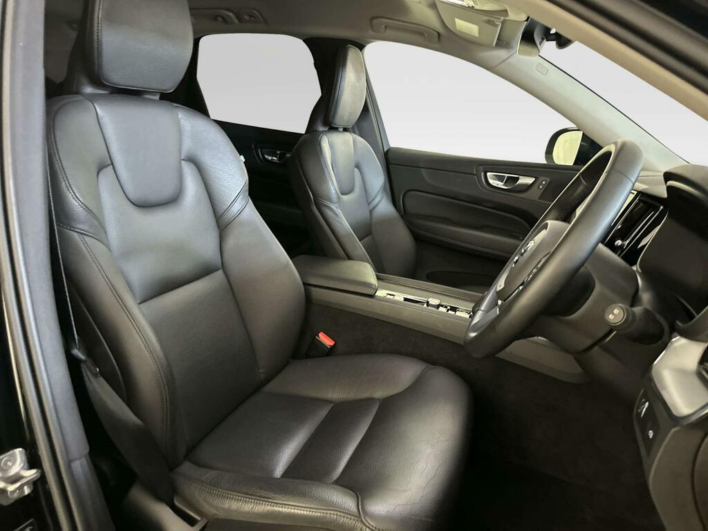 Volvo XC60 2.0 B4d R Design Pro Awd Geartronic Black #11