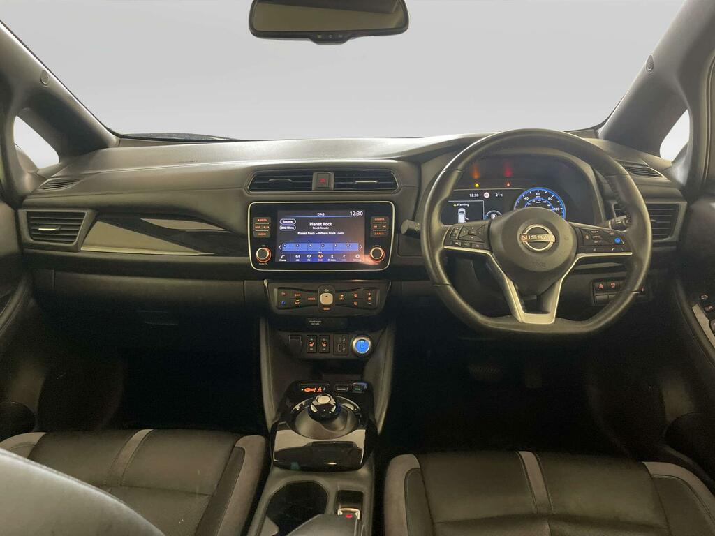 Nissan Leaf 39Kwh Tekna Hatchback 150 Ps Red #2