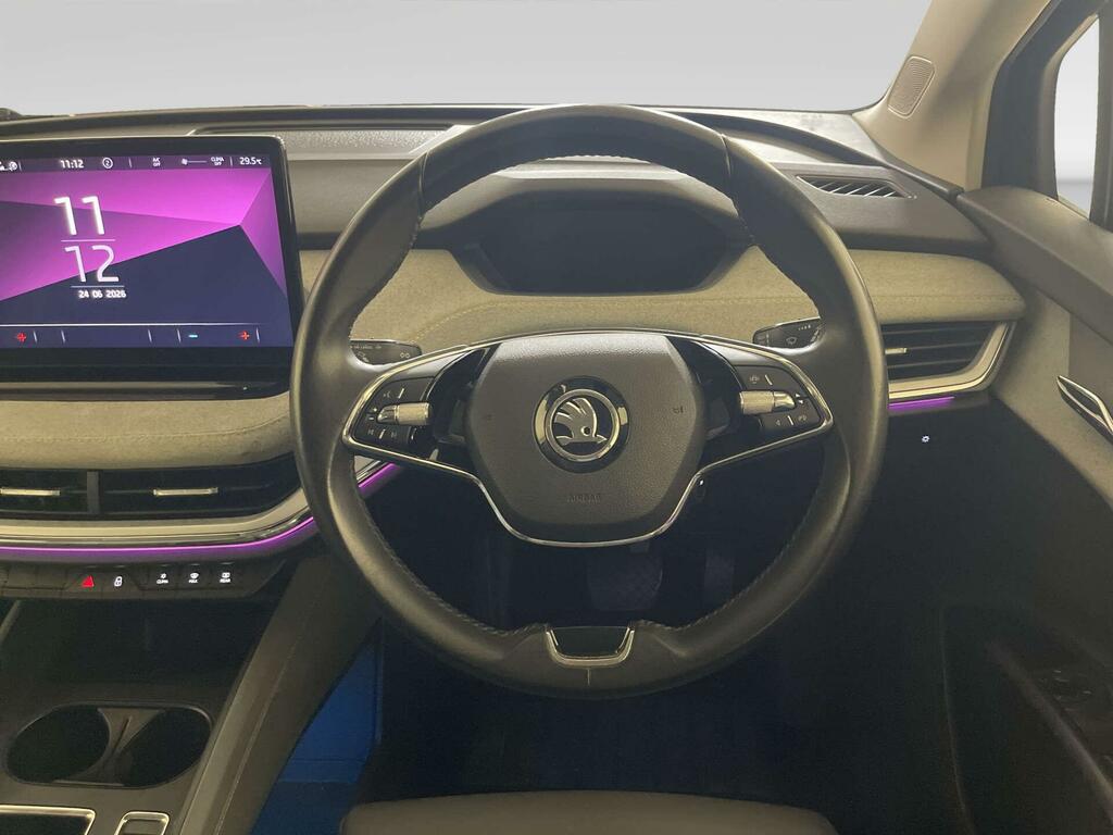 Skoda ENYAQ Suv Black #14