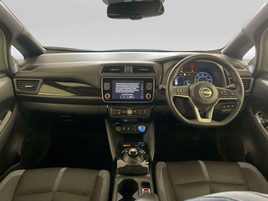 Nissan Leaf 39Kwh Tekna Hatchback 150 Ps Grey #2