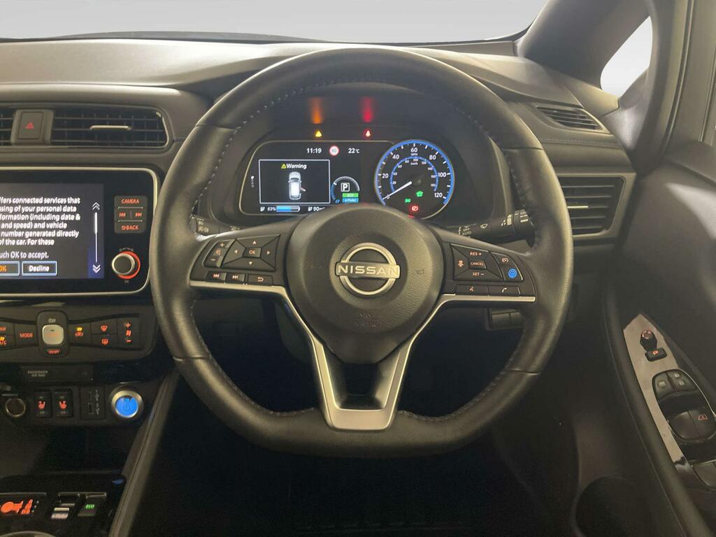 Nissan Leaf Leaf Tekna White #14