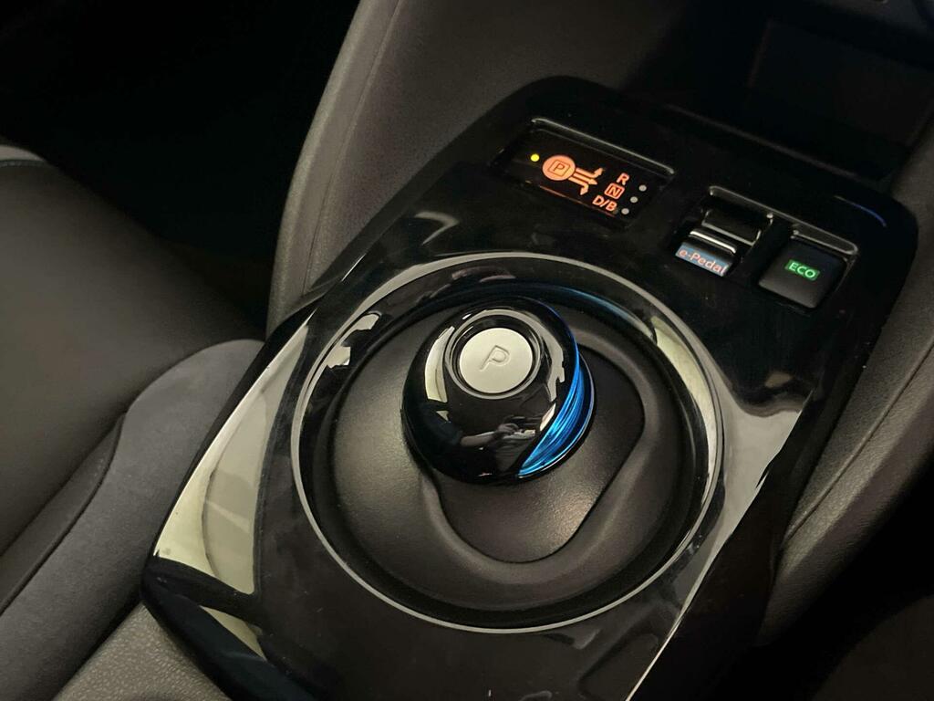 Nissan Leaf Leaf Tekna White #23