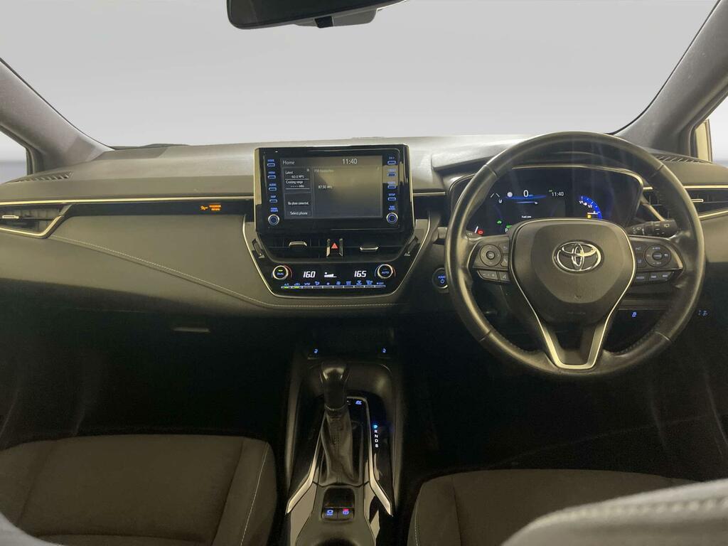 Toyota Corolla 1.8 Vvt-h Icon Touring Sports Hybrid Cv White #2