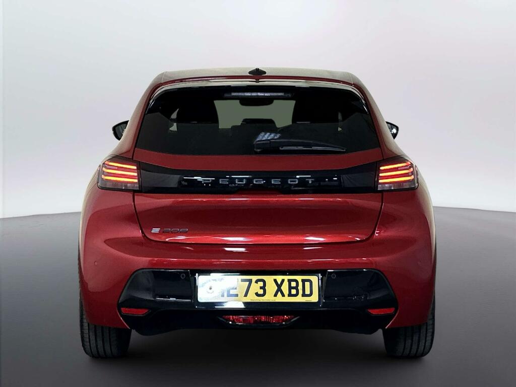 Peugeot e-208 E-style Red #7