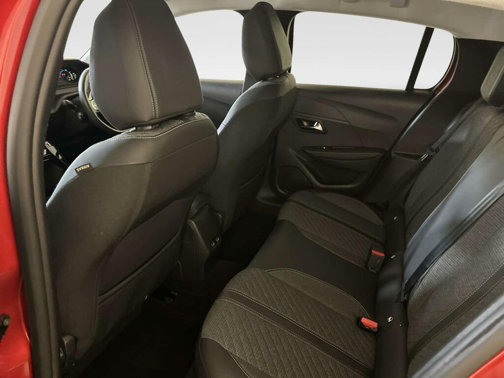 Peugeot e-208 E-style Red #12