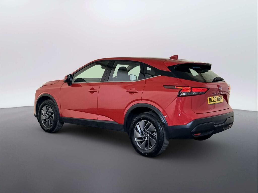 Nissan Qashqai 1.3 Dig-t Mhev Acenta Premium Suv Hybri Red #6