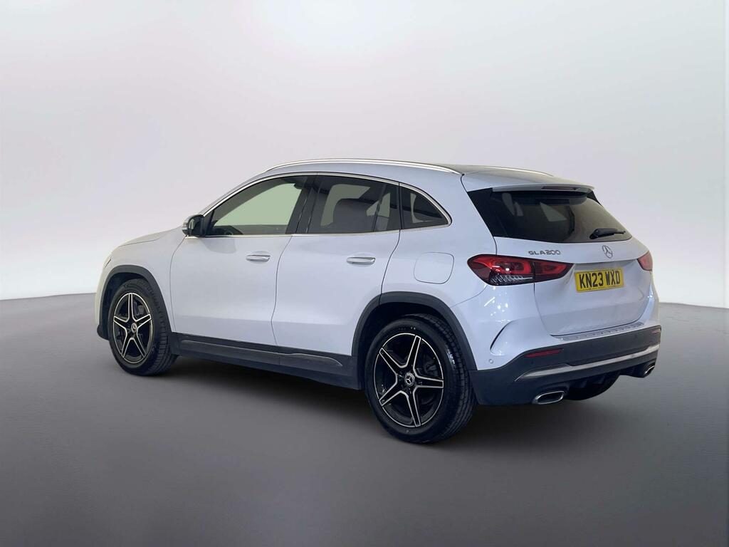 Mercedes-Benz GLA Class 1.3 Gla200 Amg Line Premium Suv 7G-dc White #6