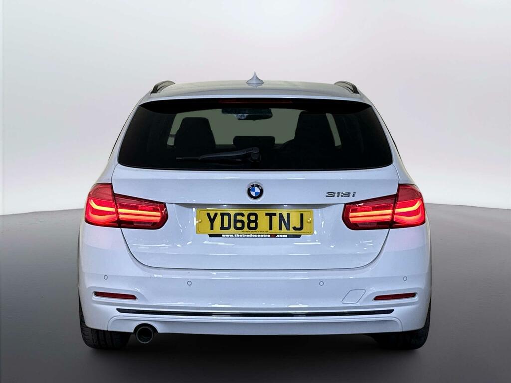 BMW 3 Series Saloon White #7