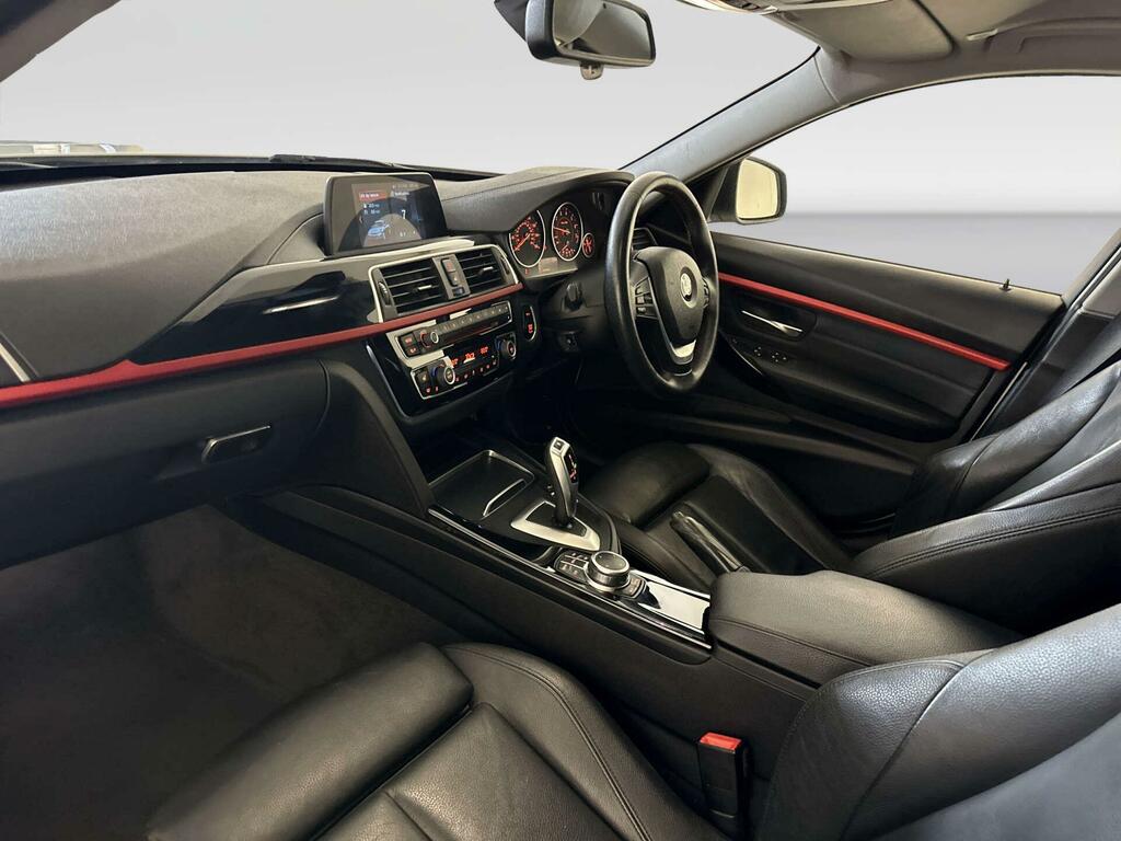 BMW 3 Series Saloon White #10