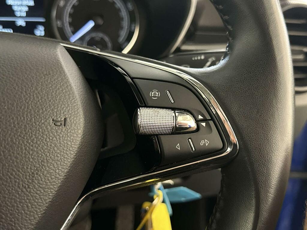 Skoda Fabia Petrol Blue #17