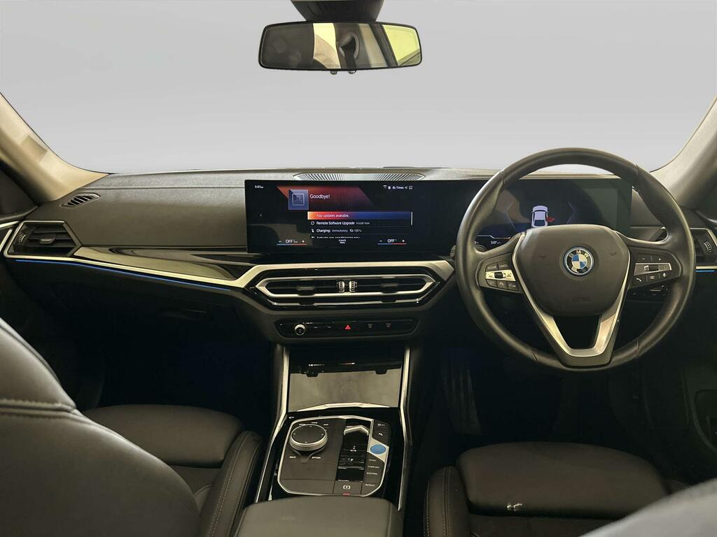 BMW i4 40 83.9Kwh Sport Gran Coupe Edri White #2