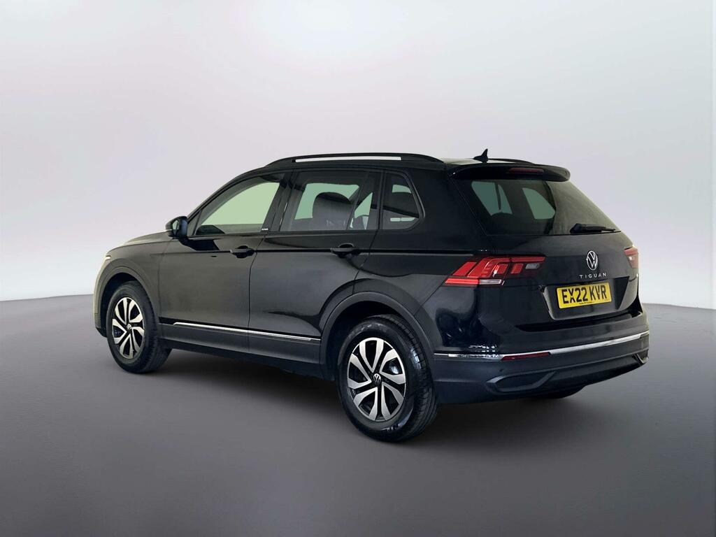 Volkswagen Tiguan 1.5 Tsi Active Suv Euro 6 Ss Black #6