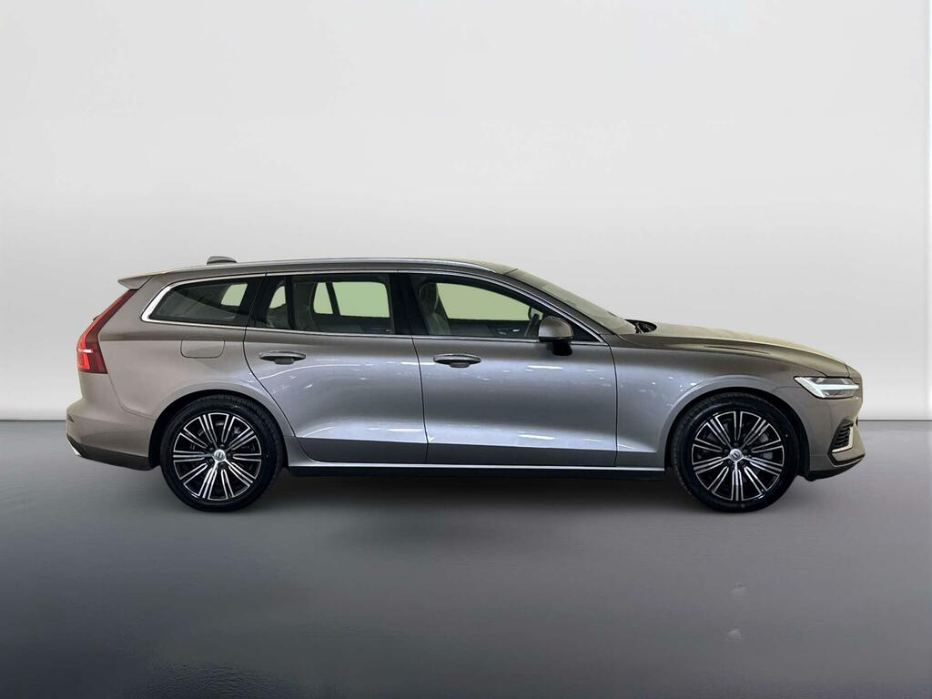 Volvo V60 2.0 B3p Momentum 7 Speed Black #9