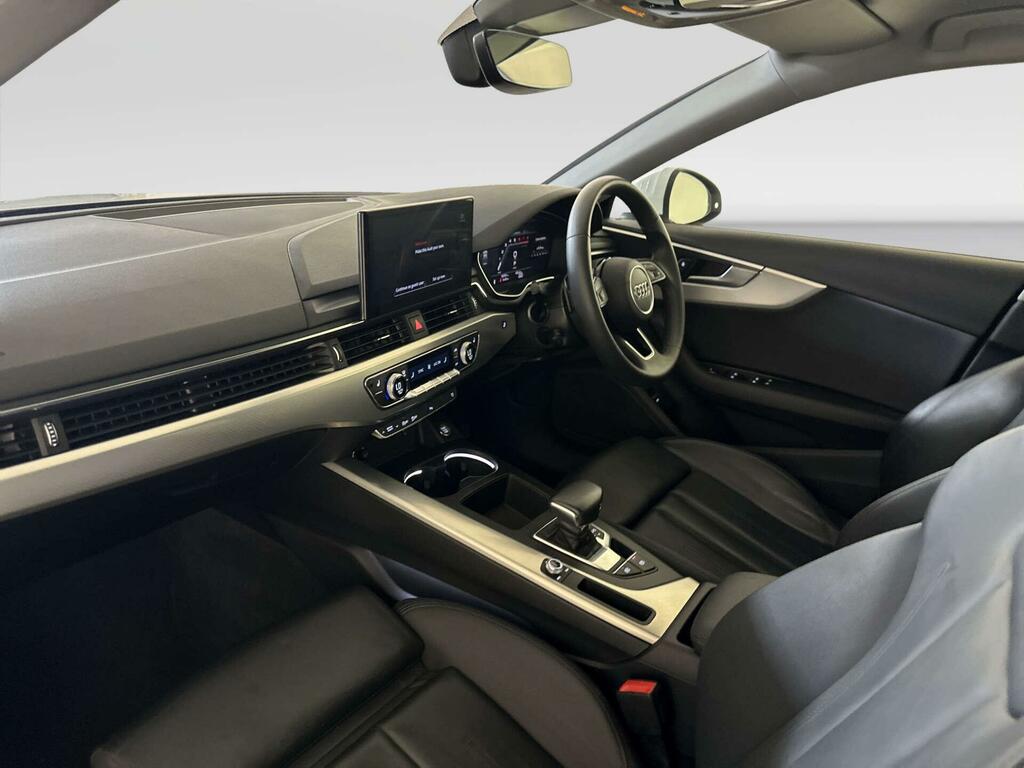 Audi A4 2.0 Tfsi 35 Black Edition Saloon S Tron White #10