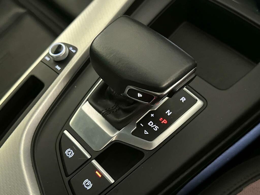 Audi A4 2.0 Tfsi 35 Black Edition Saloon S Tron White #24