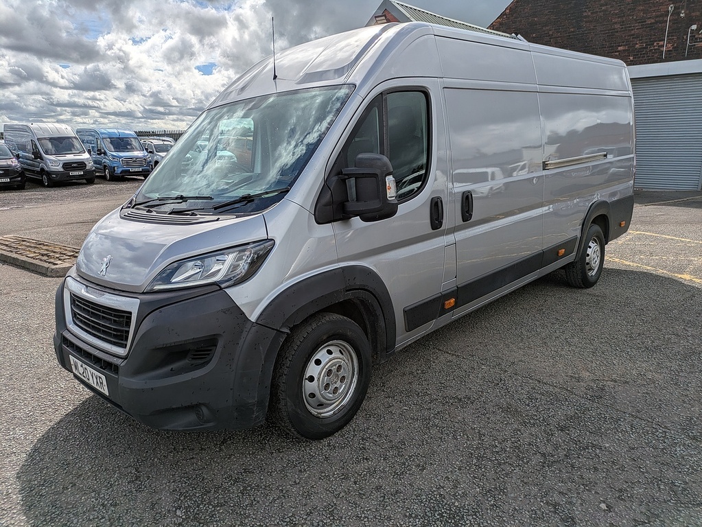 Peugeot Boxer Bluehdi 435 Professional Grey #3