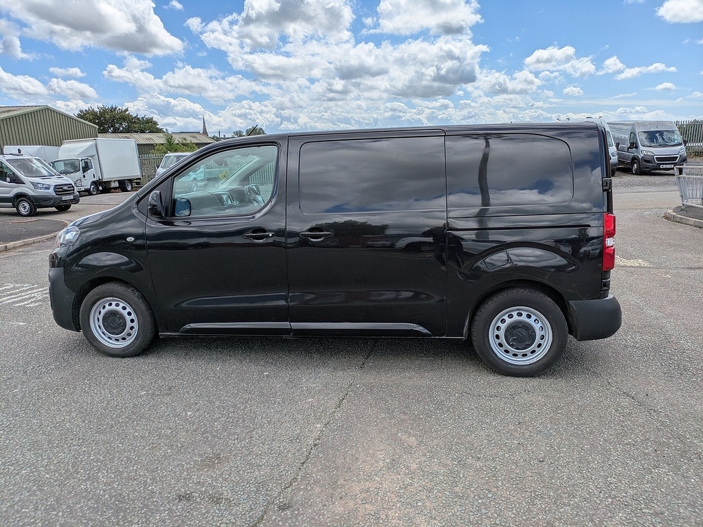 Citroen Dispatch Bluehdi 1000 Enterprise M Black #4