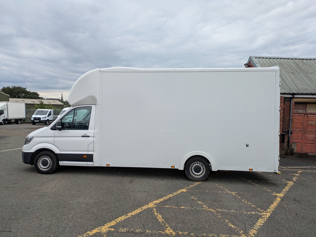 Volkswagen Crafter Cr35 Startli 4.9 M Low Loader Luton Van White #2