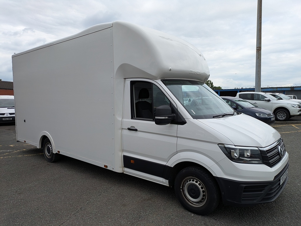 Volkswagen Crafter Cr35 Startli 4.9 M Low Loader Luton Van White