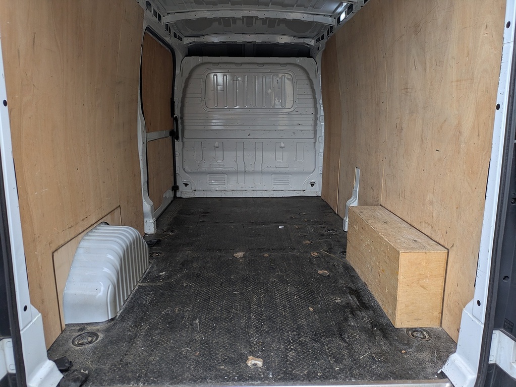 Maxus Deliver 9 D20 White #6
