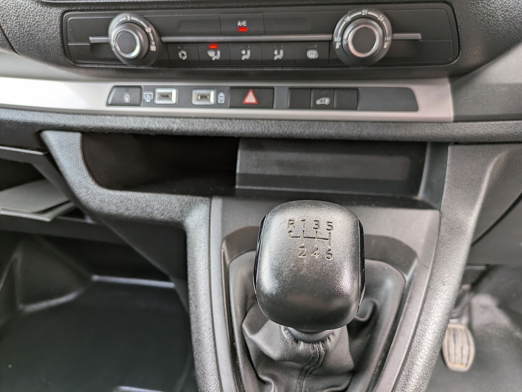 Vauxhall Vivaro 2.0 Turbo D 145 Pro H1 Van Silver #11