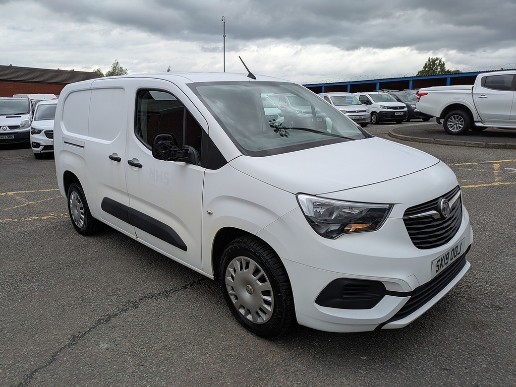 Vauxhall Combo Turbo D 2300 Sportive White