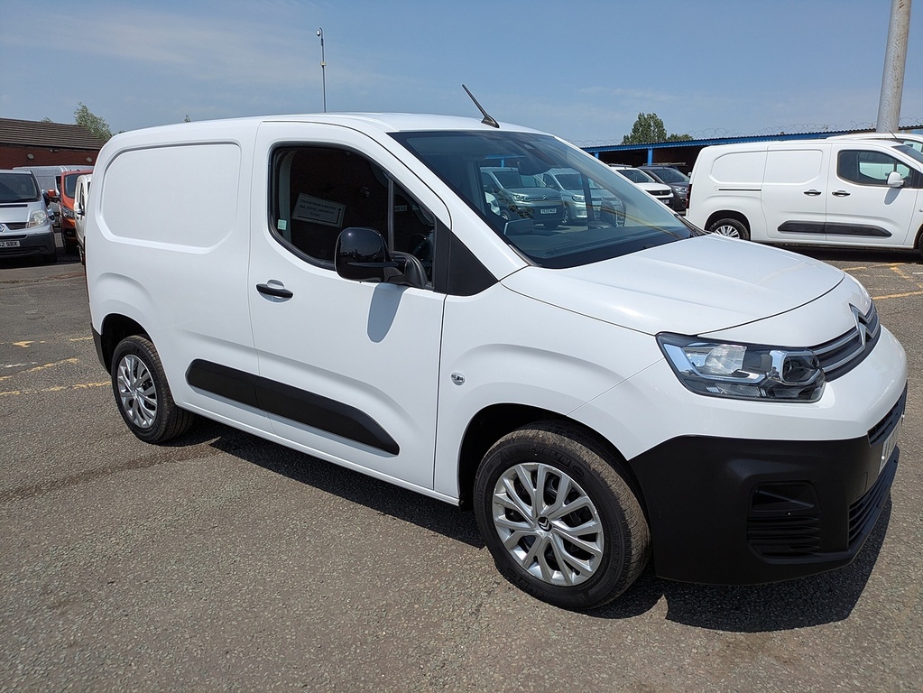 Citroen Berlingo Bluehdi 1000 Enterprise M Pro White #2