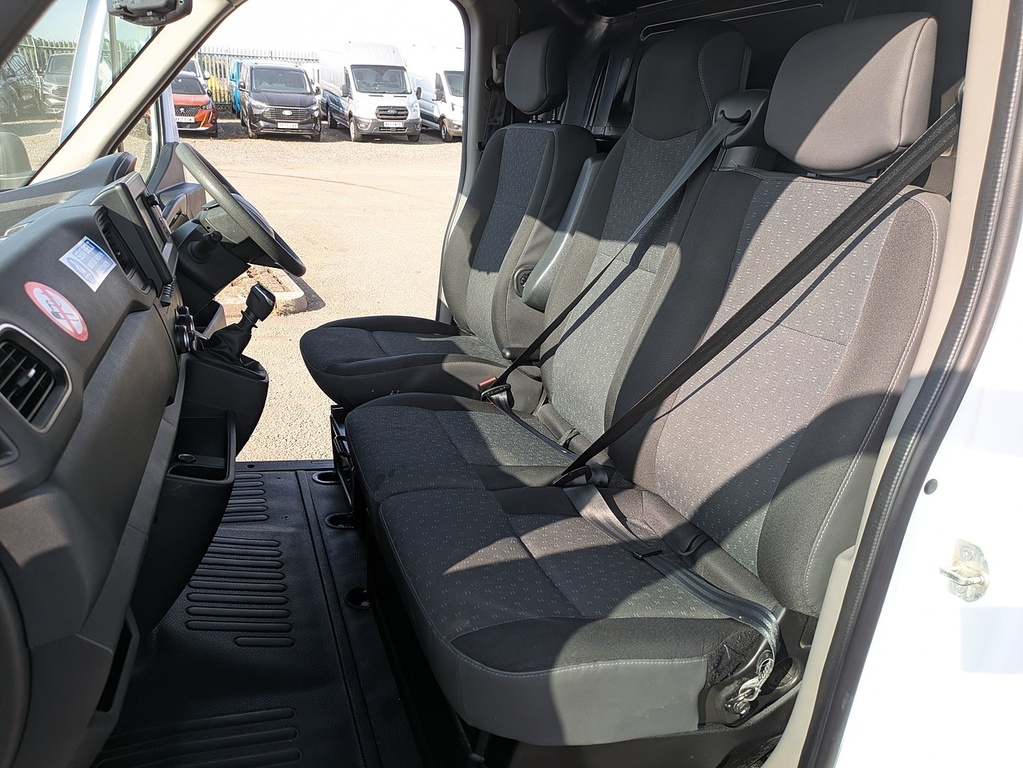 Vauxhall Movano Mpv Black #16